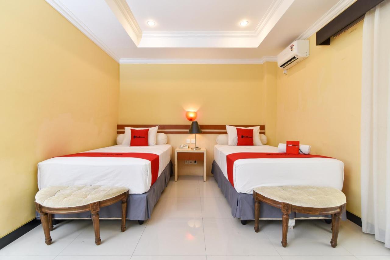 Reddoorz Near Mall Bali Galeria 2 3* Denpasar (Bali)