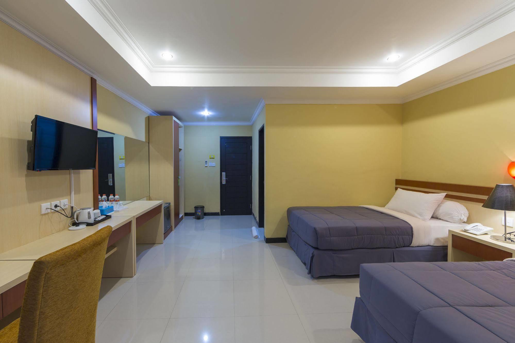 Hotel Reddoorz Near Mall Bali Galeria 2 Denpasar